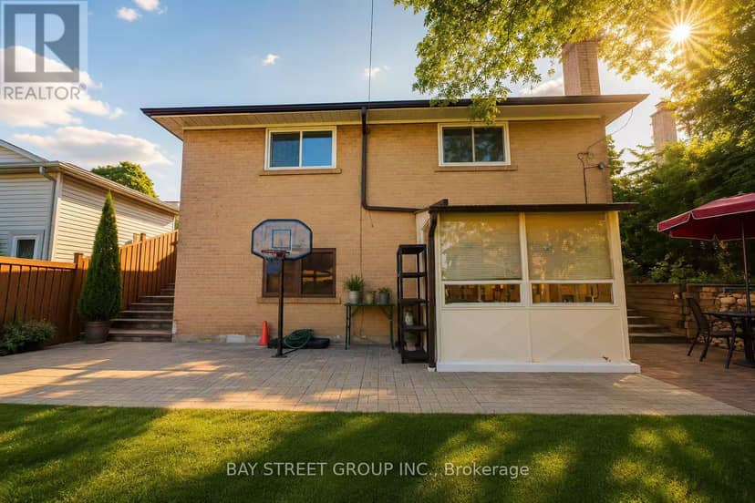 60 Warner Avenue — photo 40 of 40