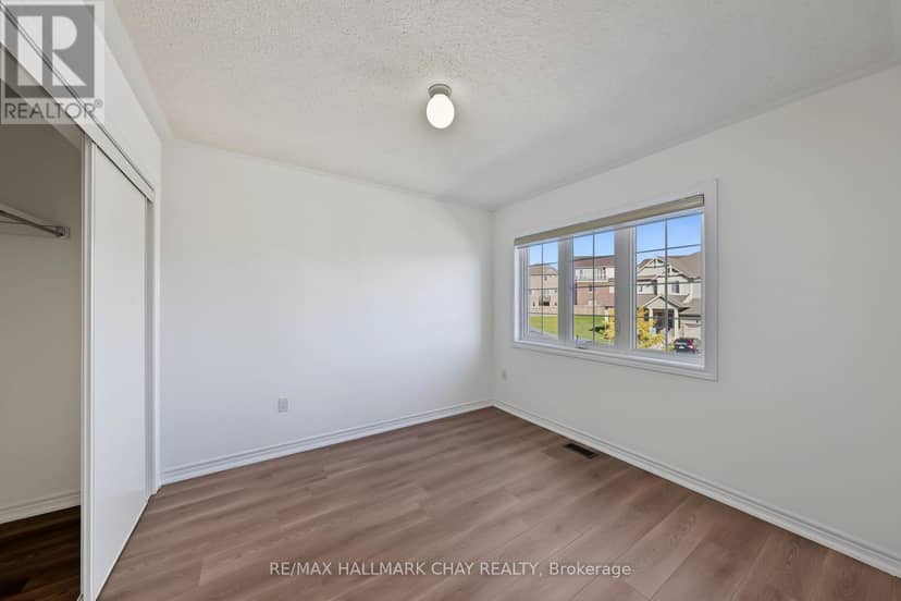 20 Atkinson Crescent — photo 27 of 40