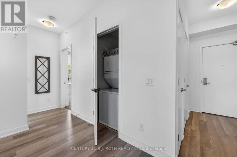 310 - 40 Horseshoe Boulevard — photo 19 of 28