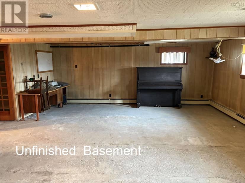 163 Upper McLean Street — photo 17 of 24