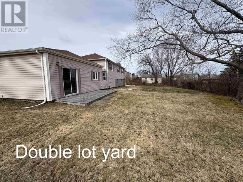 163 Upper McLean Street — photo 3 of 24