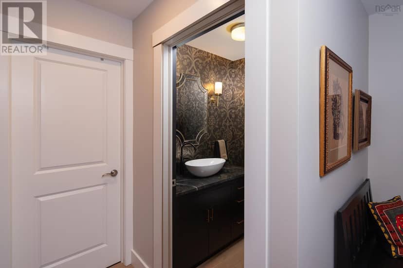 304 220 Waterfront Drive — photo 8 of 40