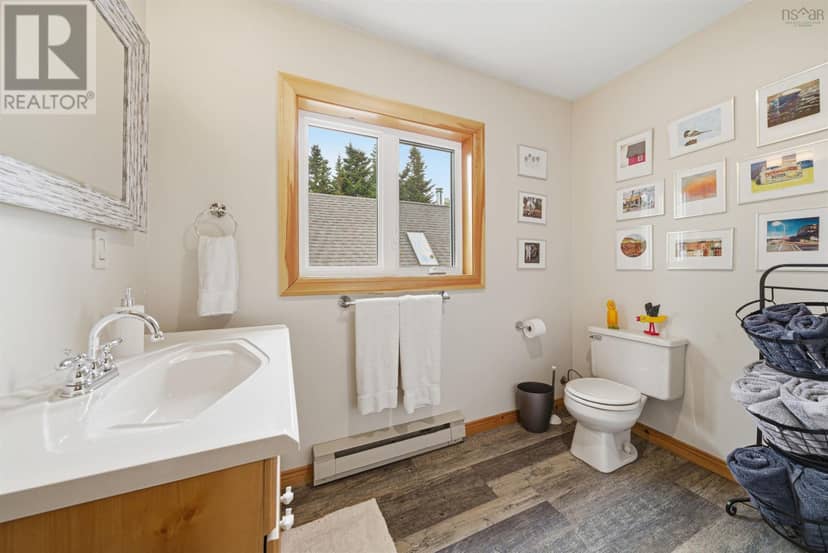 943 West Porters Lake Road — photo 32 of 40