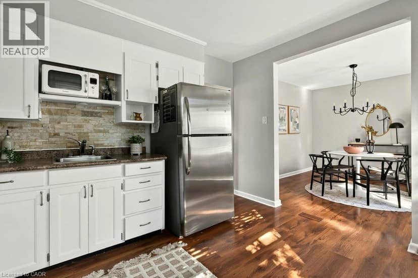 15 EAST 27TH Street — photo 16 of 40