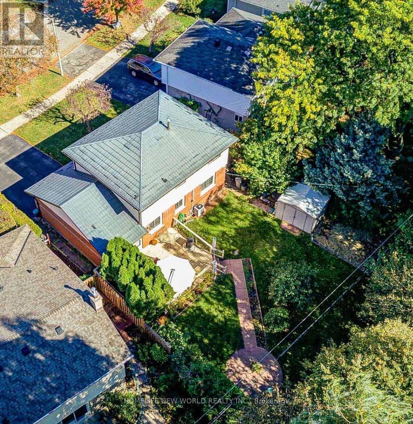 346 Melores Drive, Burlington, photo 3