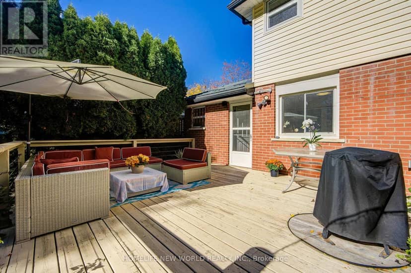 346 Melores Drive, Burlington, photo 8