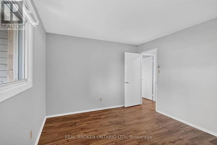 118 - 216 Viewmount Drive — photo 16 of 23
