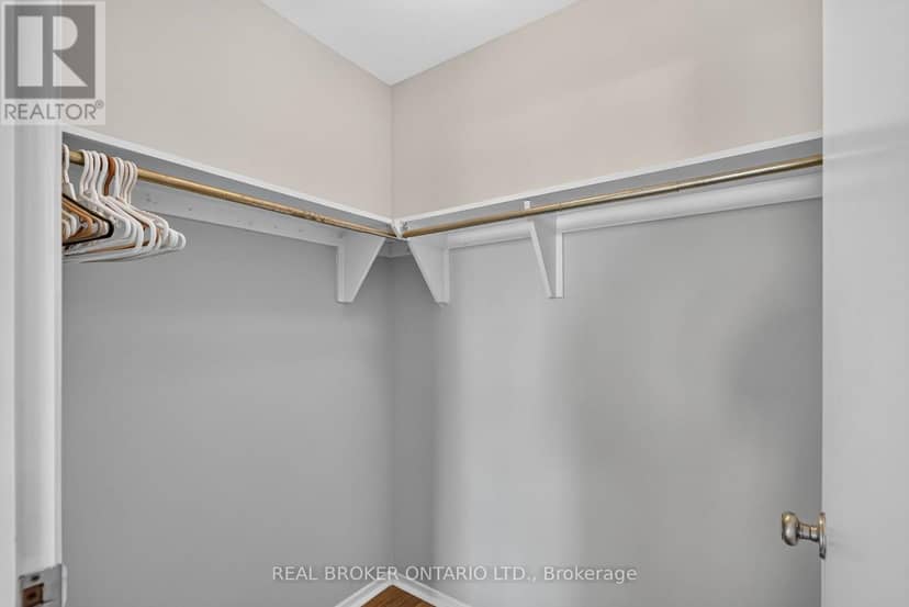 118 - 216 Viewmount Drive — photo 20 of 23