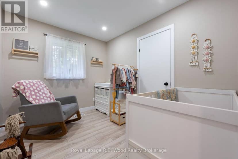 19 Queen Street E — photo 10 of 29