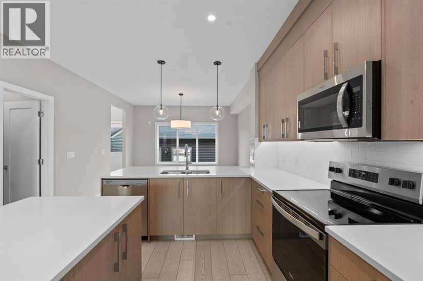196 Huxbury View NE — photo 12 of 40
