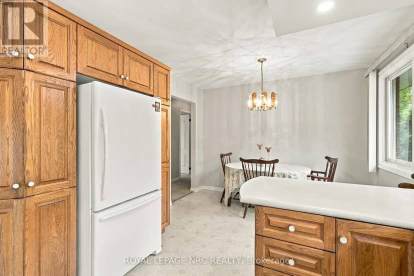 13 Hardwood Grove — photo 12 of 40