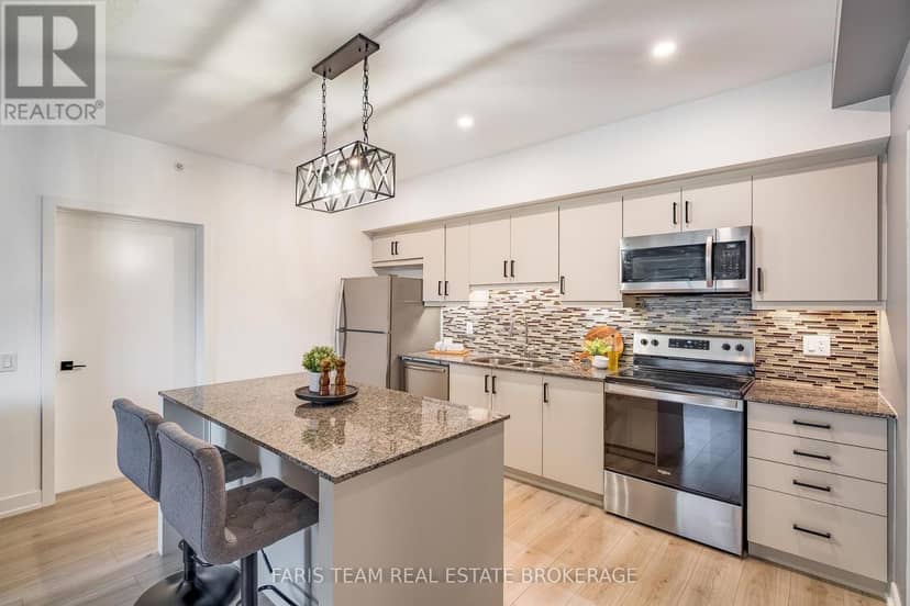 315 - 4 Spice Way, Barrie, photo 5