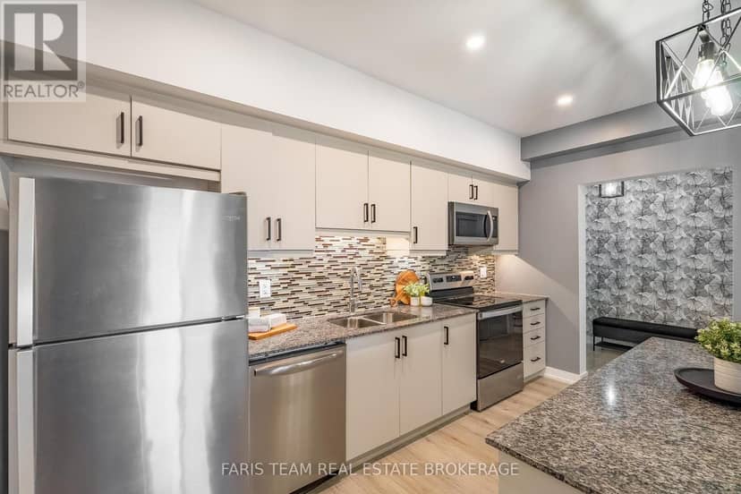 315 - 4 Spice Way, Barrie, photo 7