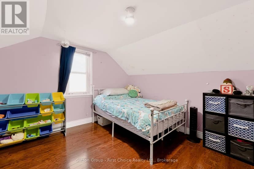 212 Mary Street — photo 25 of 30