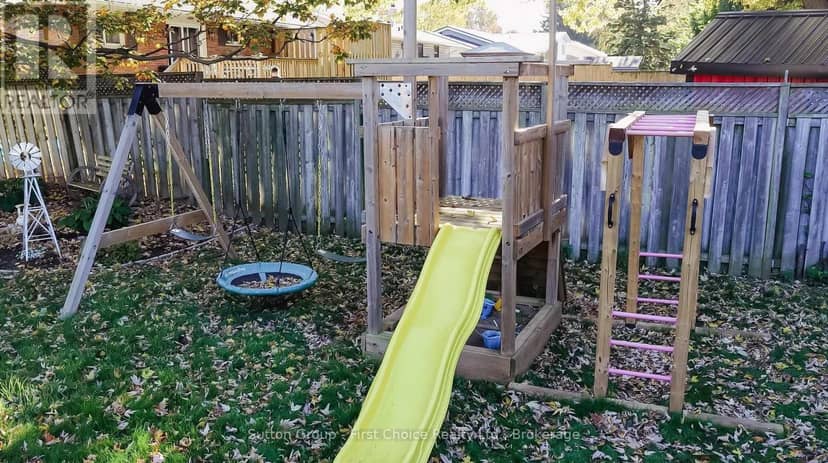 212 Mary Street — photo 28 of 30