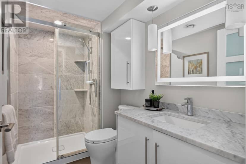 113 5662 Roberts Street — photo 19 of 40
