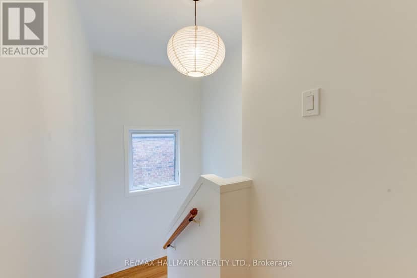45 Sorauren Avenue — photo 21 of 40
