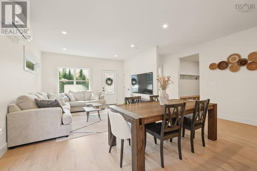680 Kennedy Road — photo 18 of 40