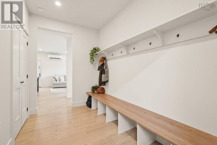 680 Kennedy Road — photo 17 of 40
