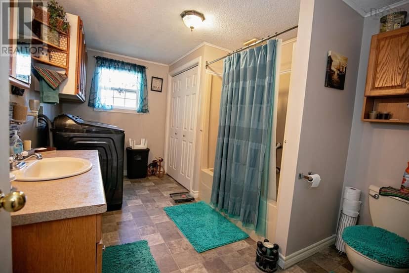 12 Kent Drive — photo 24 of 31