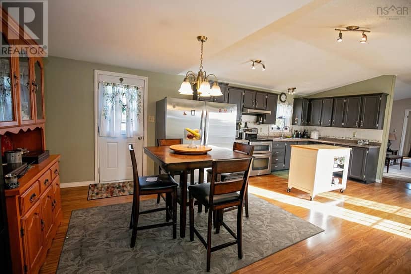 12 Kent Drive — photo 14 of 31