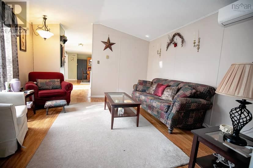 12 Kent Drive — photo 15 of 31