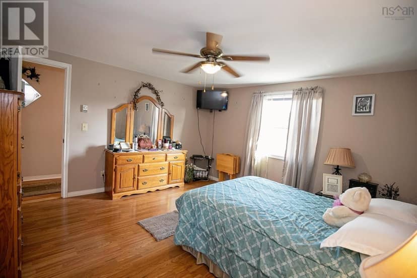 12 Kent Drive — photo 22 of 31