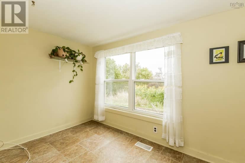 309 Highway 201 — photo 16 of 27