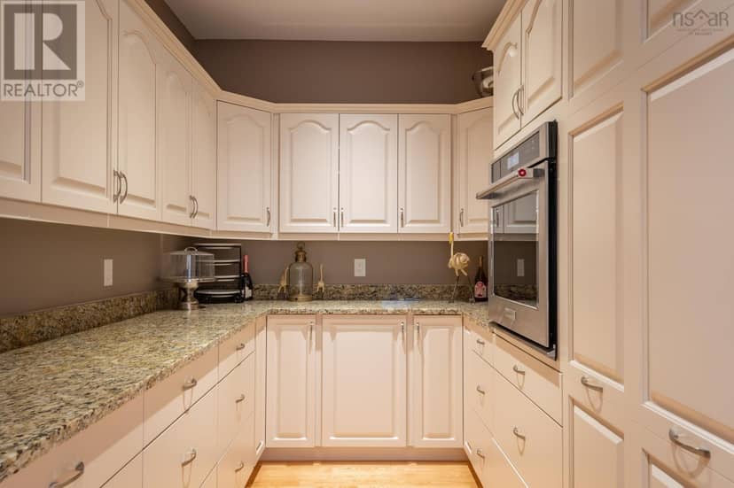 47 Long Lake Drive — photo 22 of 40