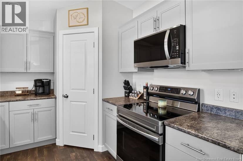 21 Harvest Lane — photo 9 of 40