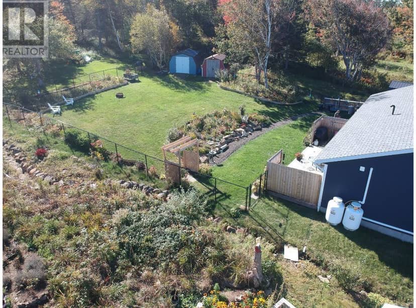 12044 Shore Road E — photo 3 of 40
