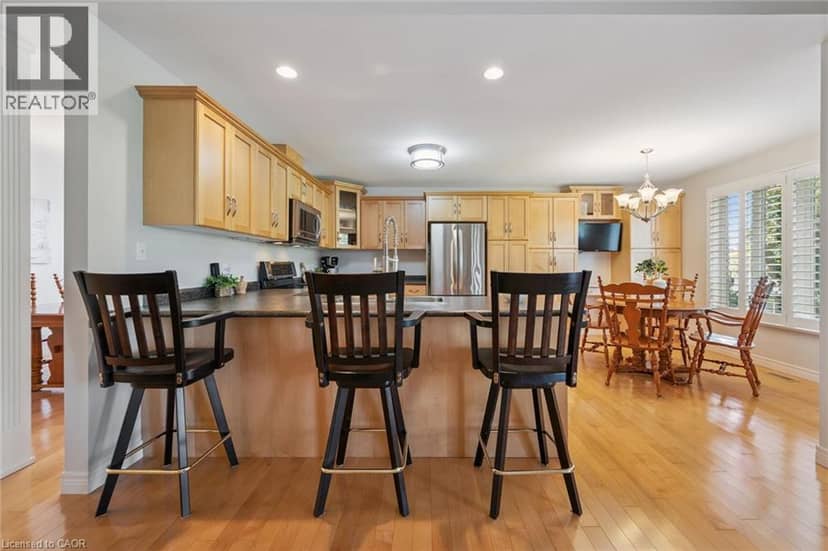 123 CARDINAL Drive — photo 15 of 40