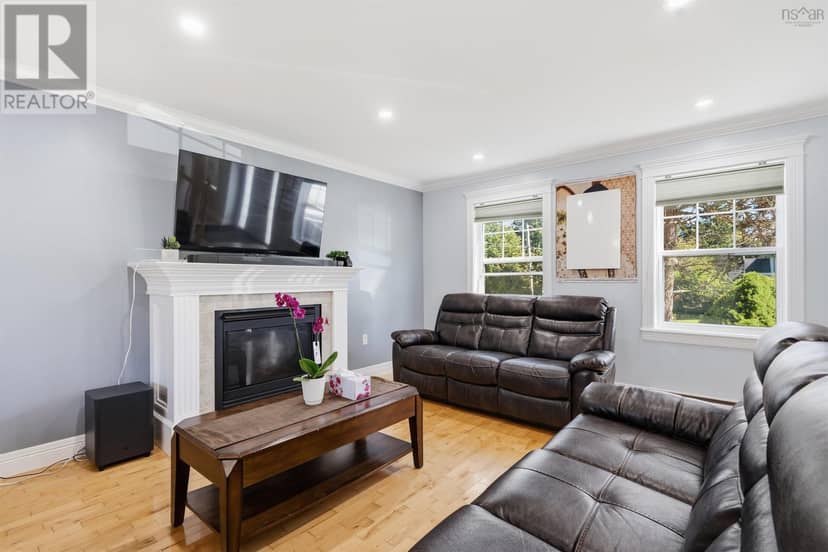 1 Gordon Street — photo 11 of 40