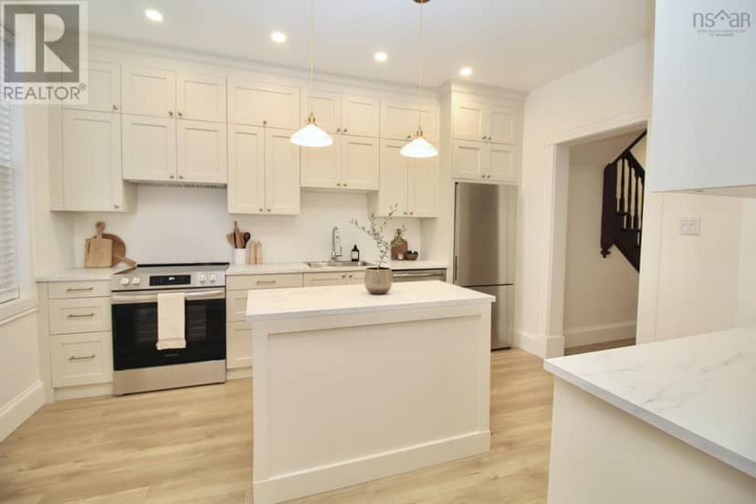 203/205 Gray Street — photo 16 of 40