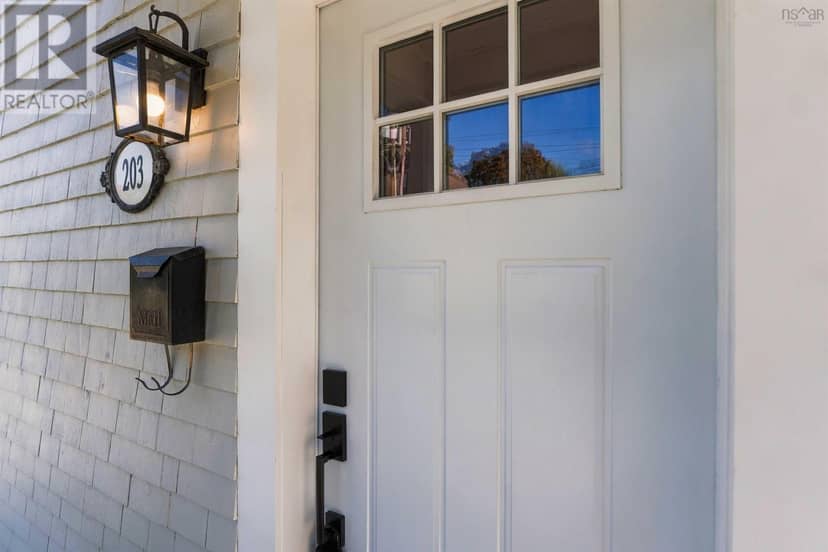 203/205 Gray Street — photo 7 of 40