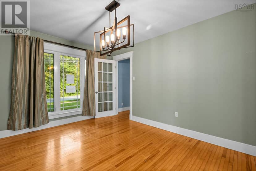 73 Holland Road — photo 13 of 40