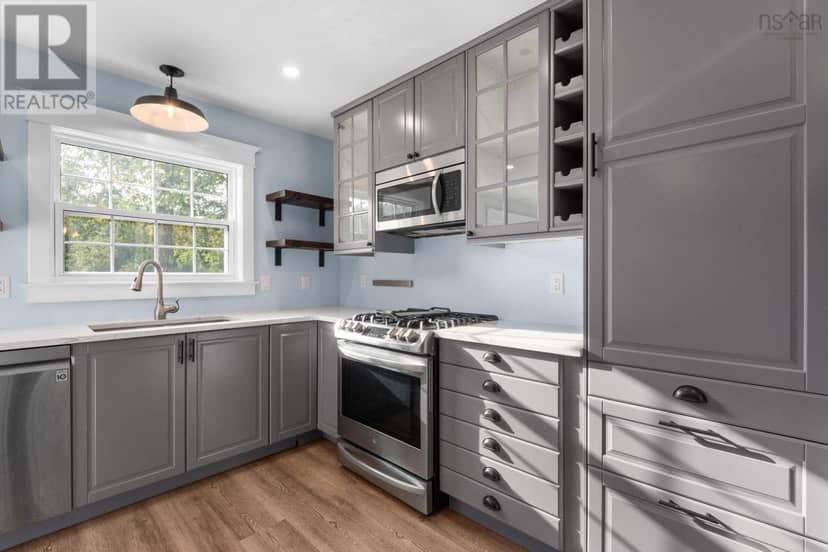 73 Holland Road — photo 18 of 40