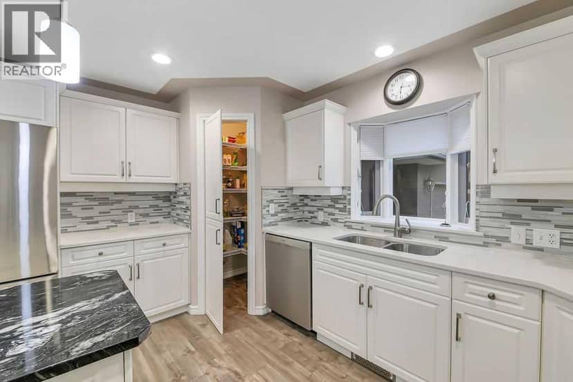202, 36214 Range Road 250 — photo 18 of 40