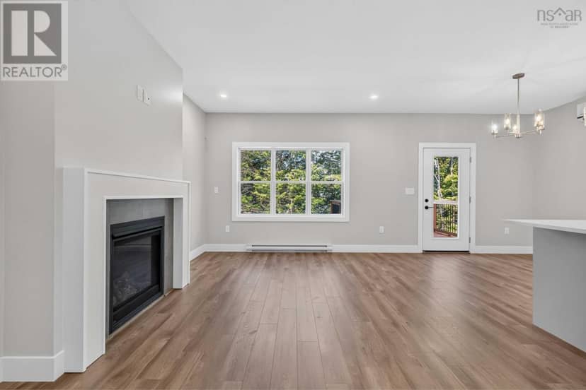 PC-41 33 Pearlgarden Close — photo 10 of 40