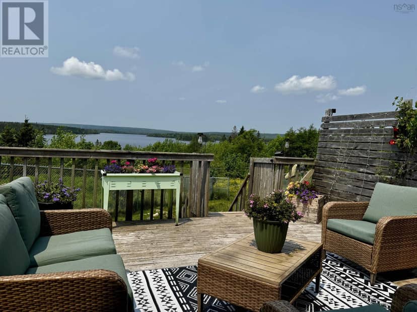 3463 Loch Lomond Rd. — photo 12 of 40