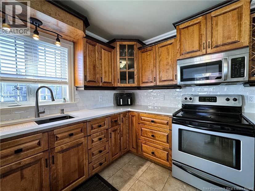 53 Tanya Crescent — photo 10 of 40