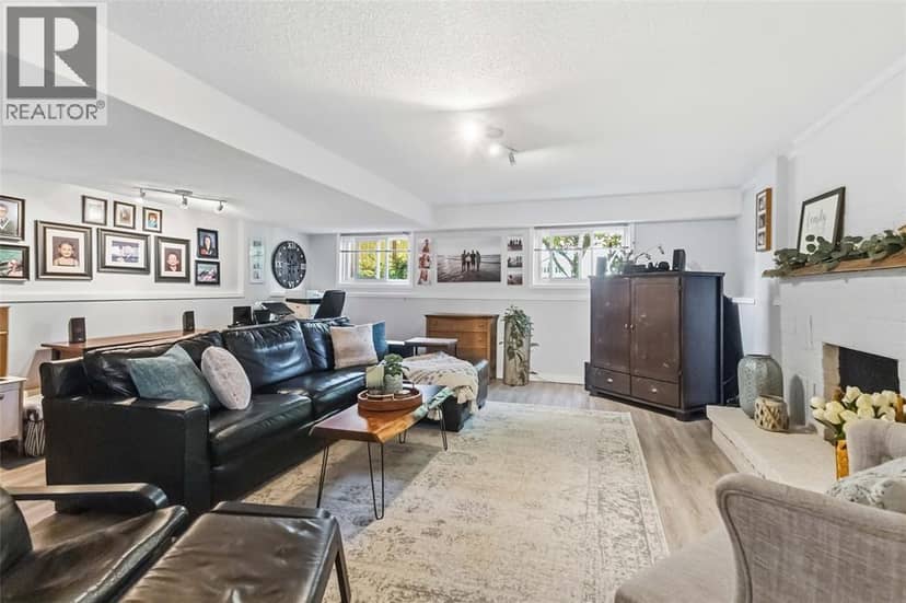 51 Salvia STREET — photo 14 of 36