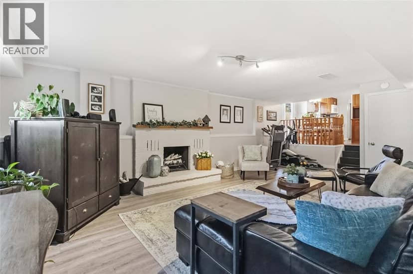 51 Salvia STREET — photo 15 of 36