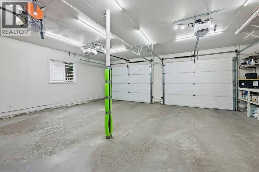 1216 Varsity Estates Drive NW — photo 37 of 40