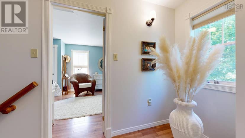 48 Pond Street — photo 18 of 39