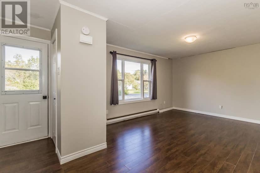 1063/1065 Camhill Court — photo 10 of 27