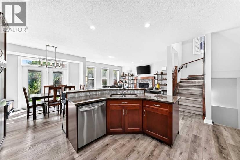 144 Pantego Close NW — photo 12 of 40