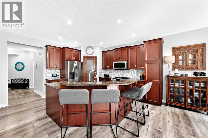 144 Pantego Close NW — photo 9 of 40