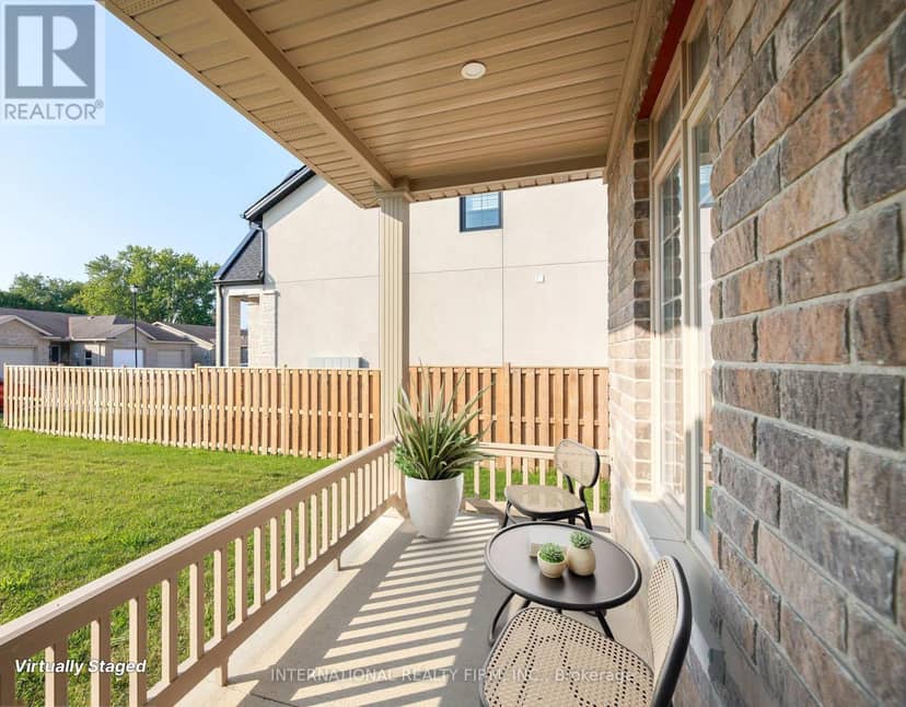 17 McIntosh Avenue, Chatham-Kent, photo 2