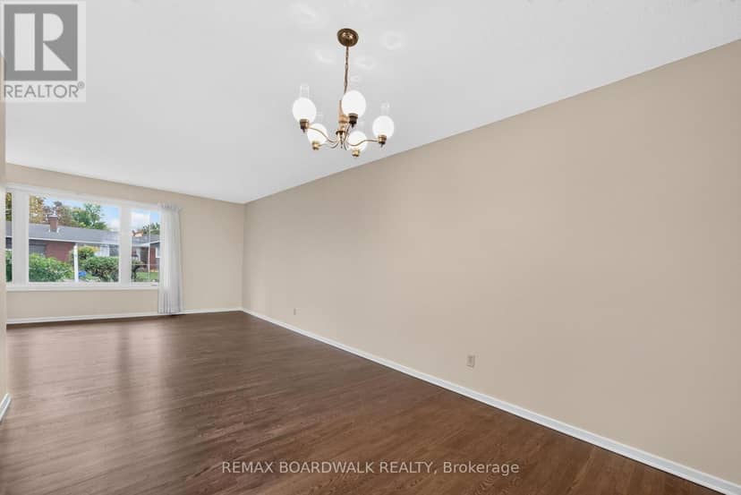 20 Tripp Crescent — photo 11 of 40